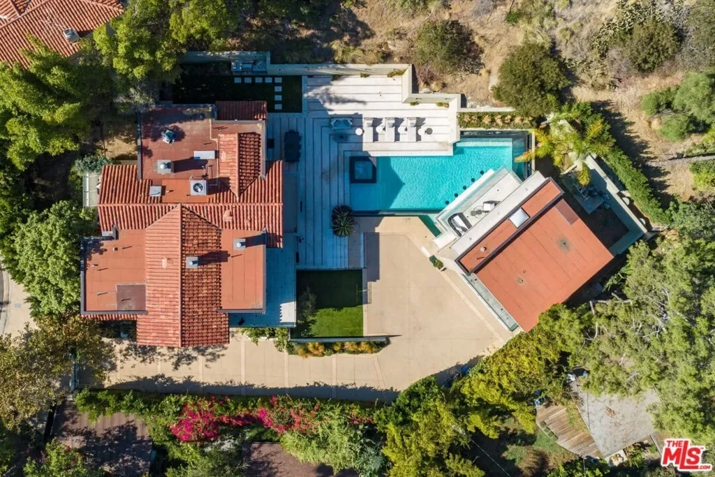 7801 Hillside Avenue, Los Angeles, California, United States. - Photo 1