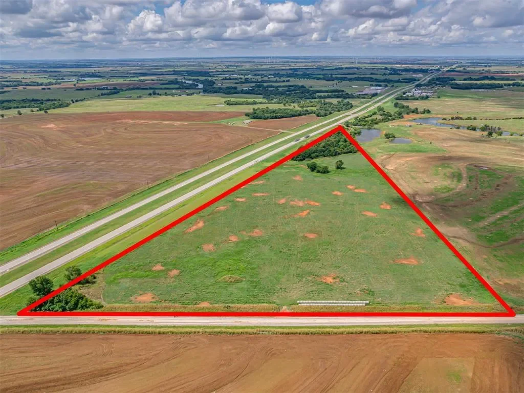 0001 NW Expressway, Piedmont, OK 73078, Yukon, Oklahoma, United States. - Photo 6
