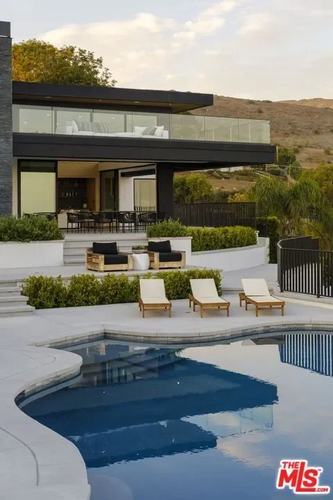29800 Cuthbert Road, Malibu, California, United States. - Photo 35
