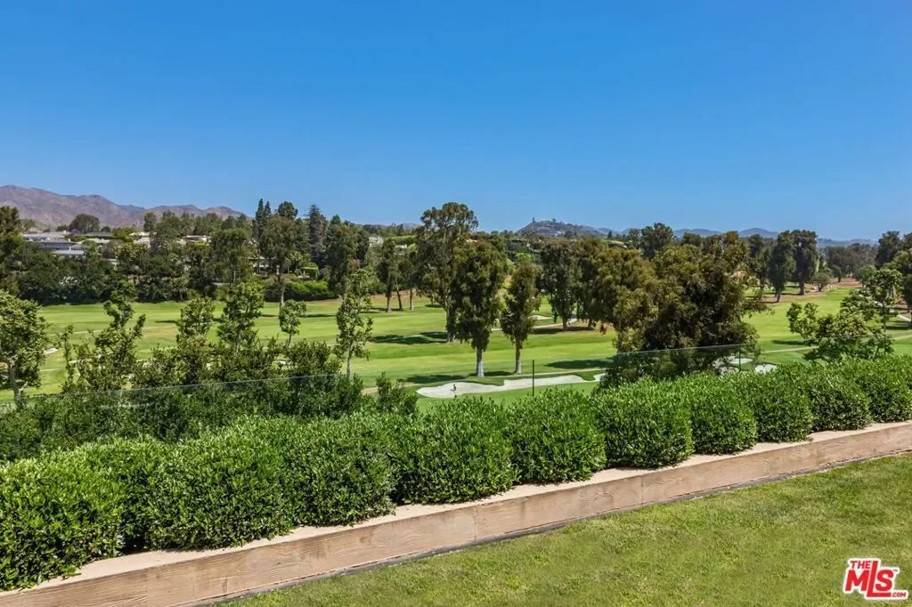 859 Woodacres Road, Santa Monica, California, United States. - Photo 42