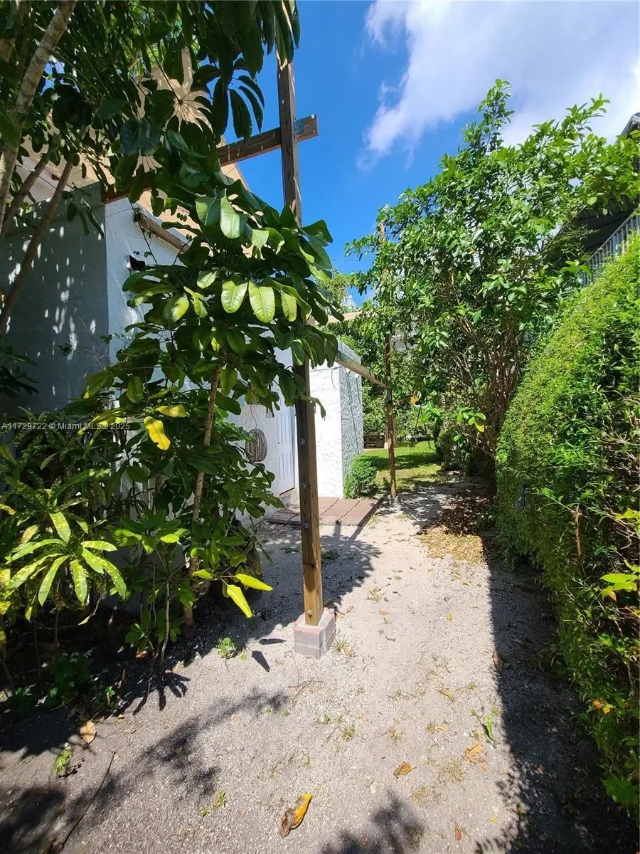 1311 15th Ter, Miami Beach, Florida, United States. - Photo 28