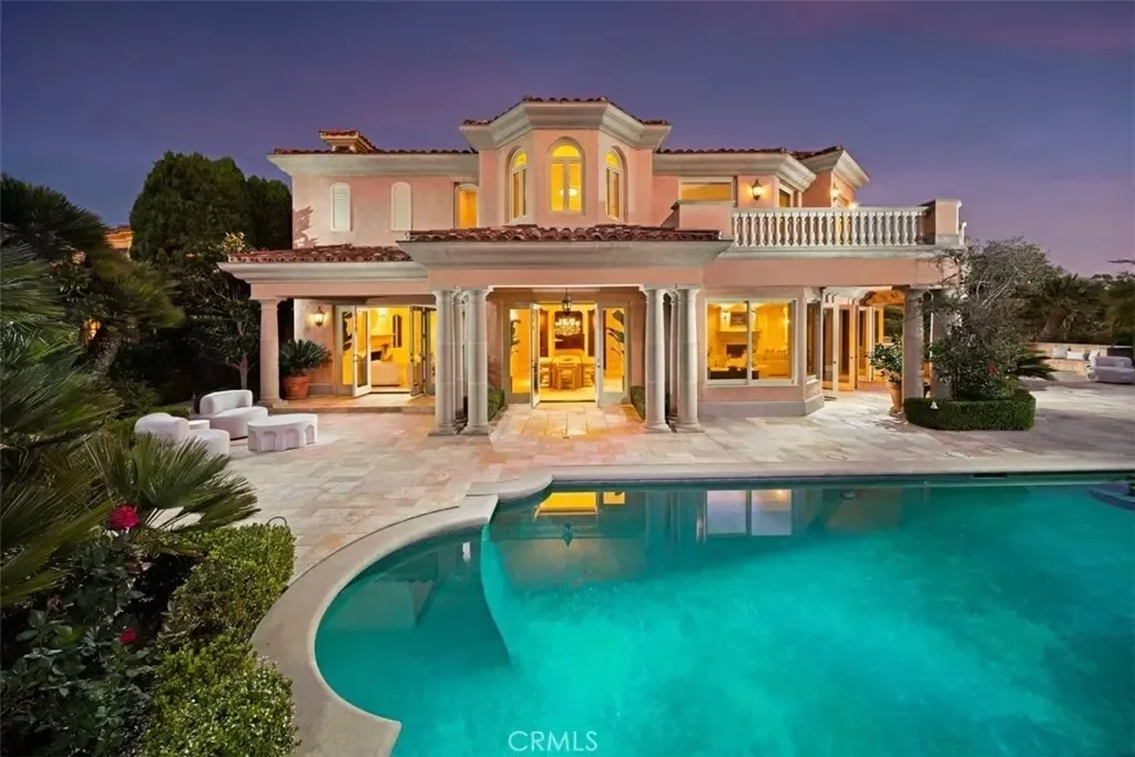 11 Shoreview, Newport Beach, California, United States. - Photo 2