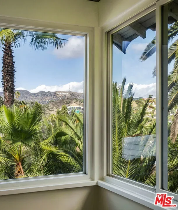 6749 Whitley Terrace, Los Angeles, California, United States. - Photo 15