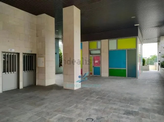 Exterior photo 3