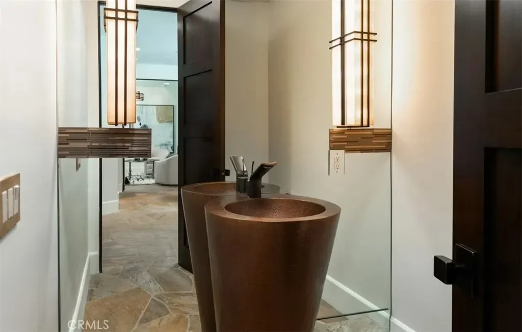 26 S La Senda Drive, Laguna Beach, California, United States. - Photo 11