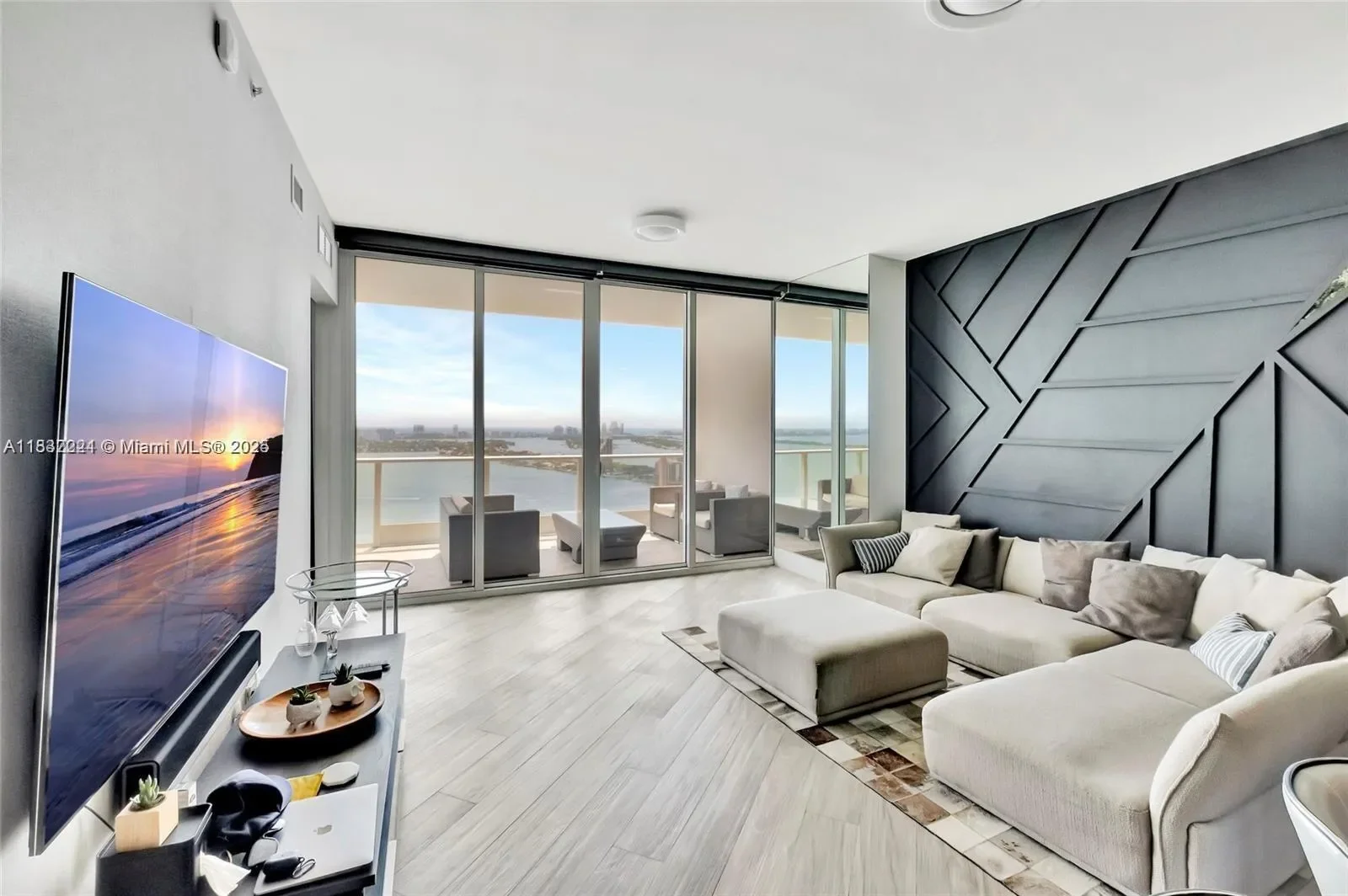 2020 N Bayshore Dr 3408, Miami, Florida, United States. - Photo 2