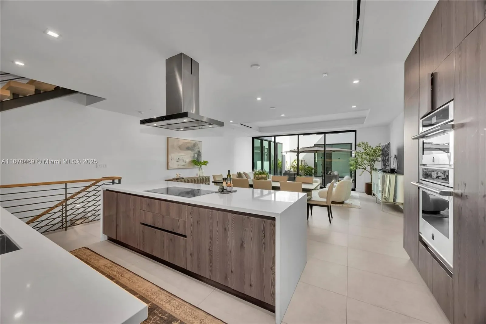 617 Almeria Ave, Coral Gables, Florida, United States. - Photo 7