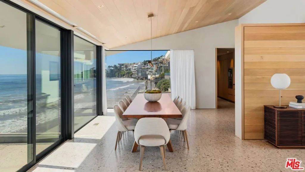 31388 Broad Beach Road, Malibu, California, United States. - Photo 37