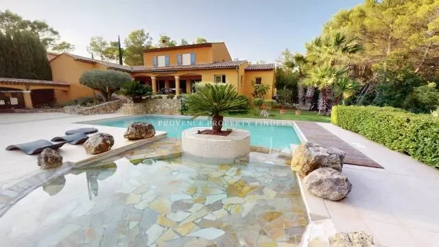 Property photo 8