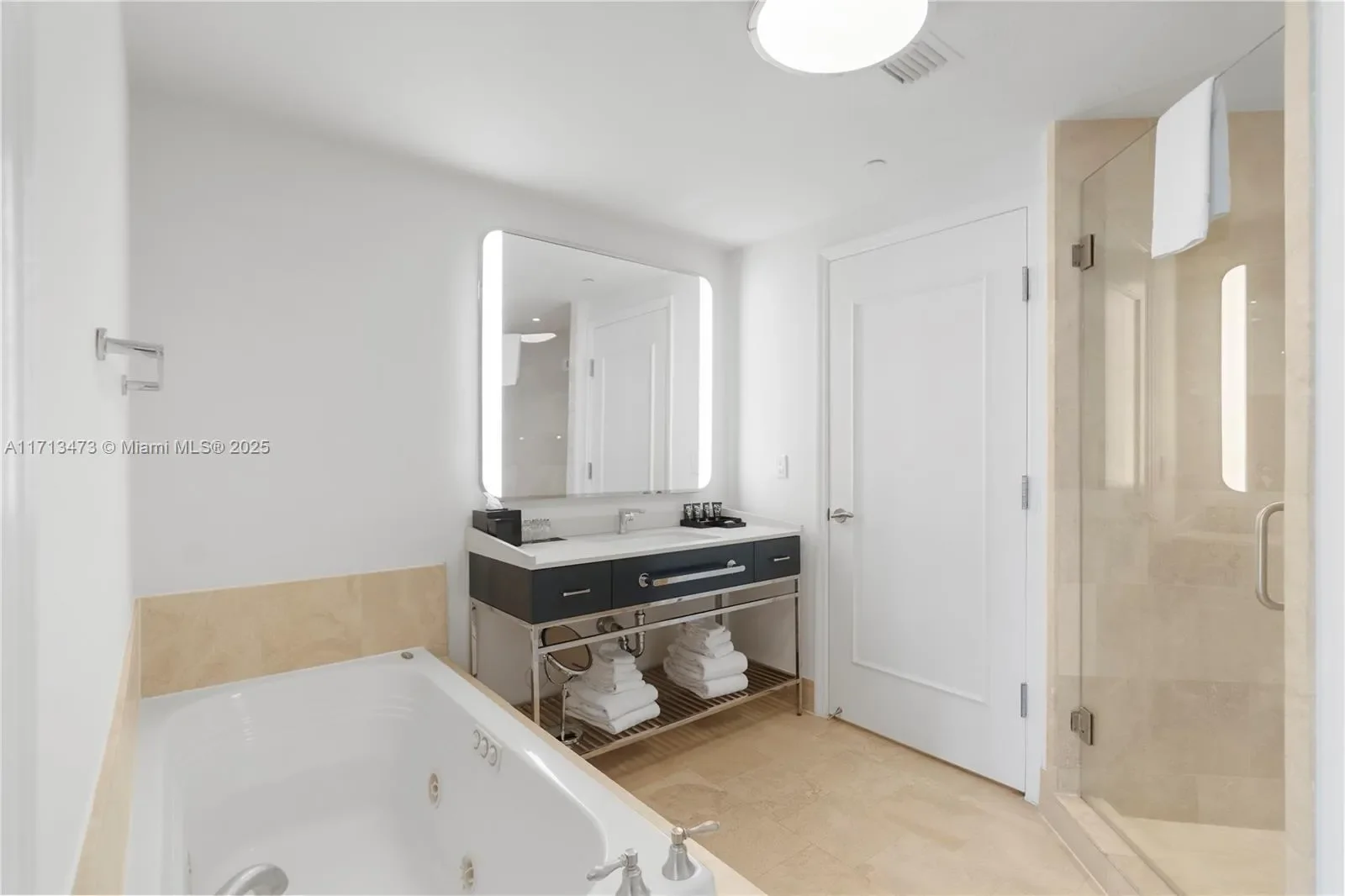 4401 Collins Ave 1015/1017, Miami Beach, Florida, United States. - Photo 18