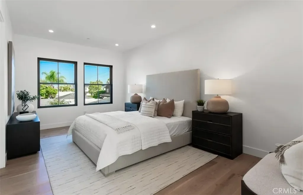 430 Tustin Avenue, Newport Beach, California, United States. - Photo 17