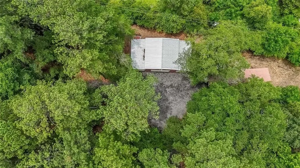 Single Family Residence in Loganville