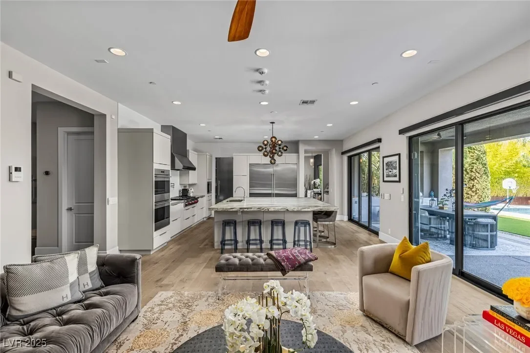 2650 Eldora Estates, Las Vegas, Nevada, United States. - Photo 12