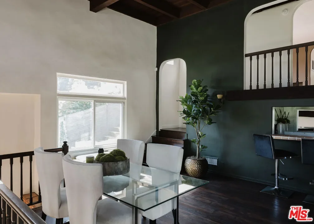 2041 Glencoe Way, Los Angeles, California, United States. - Photo 29