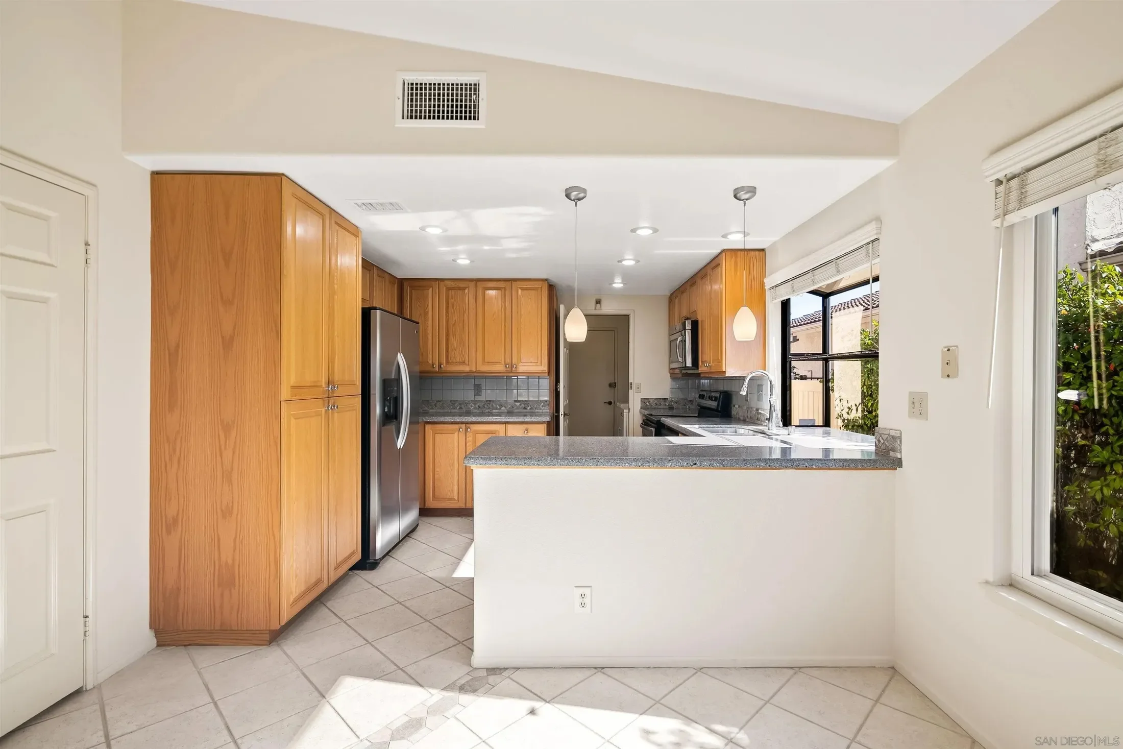 18113 Calle Estepona, San Diego, California, United States. - Photo 13