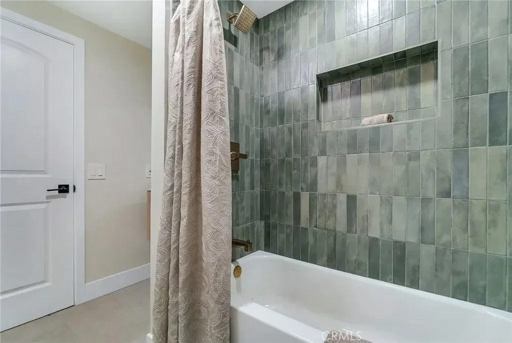 1381 Penrith, Tustin, California, United States. - Photo 43