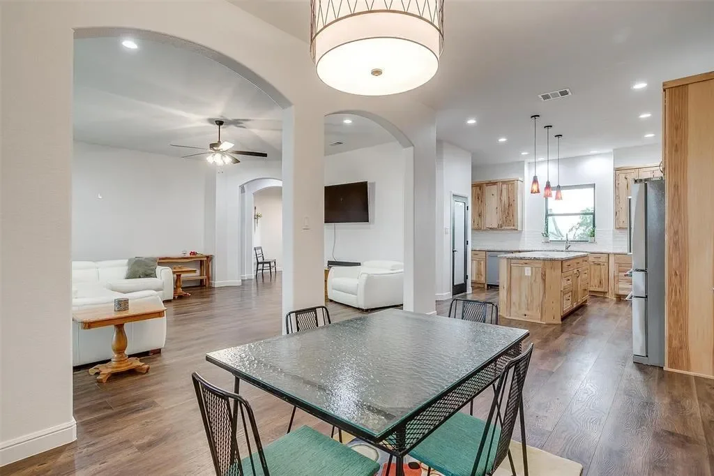 140 Lone Elm Road, Midlothian, Texas, United States. - Photo 9