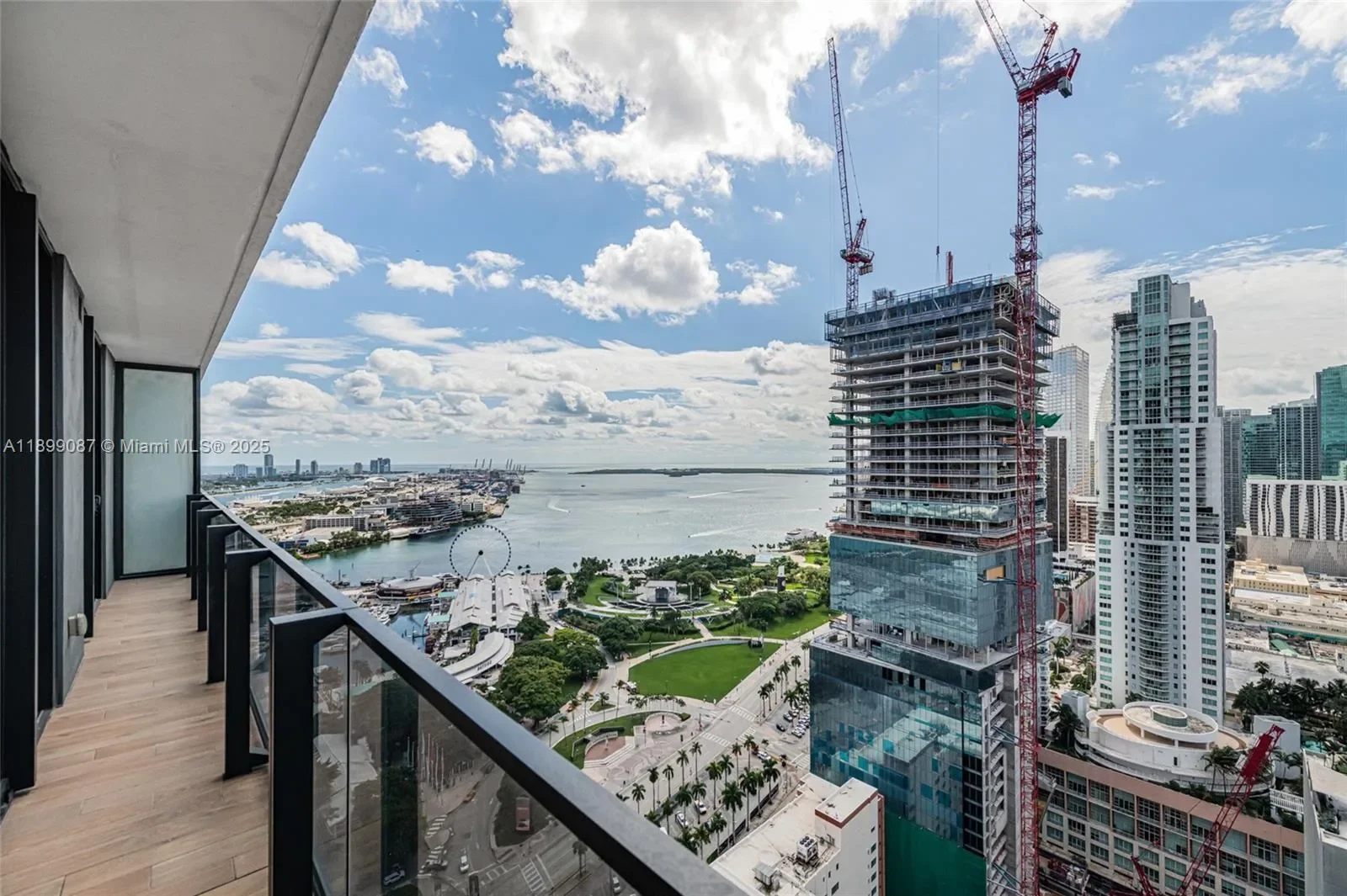 398 NE 5th St 3017, Miami, Florida, United States. - Photo 21
