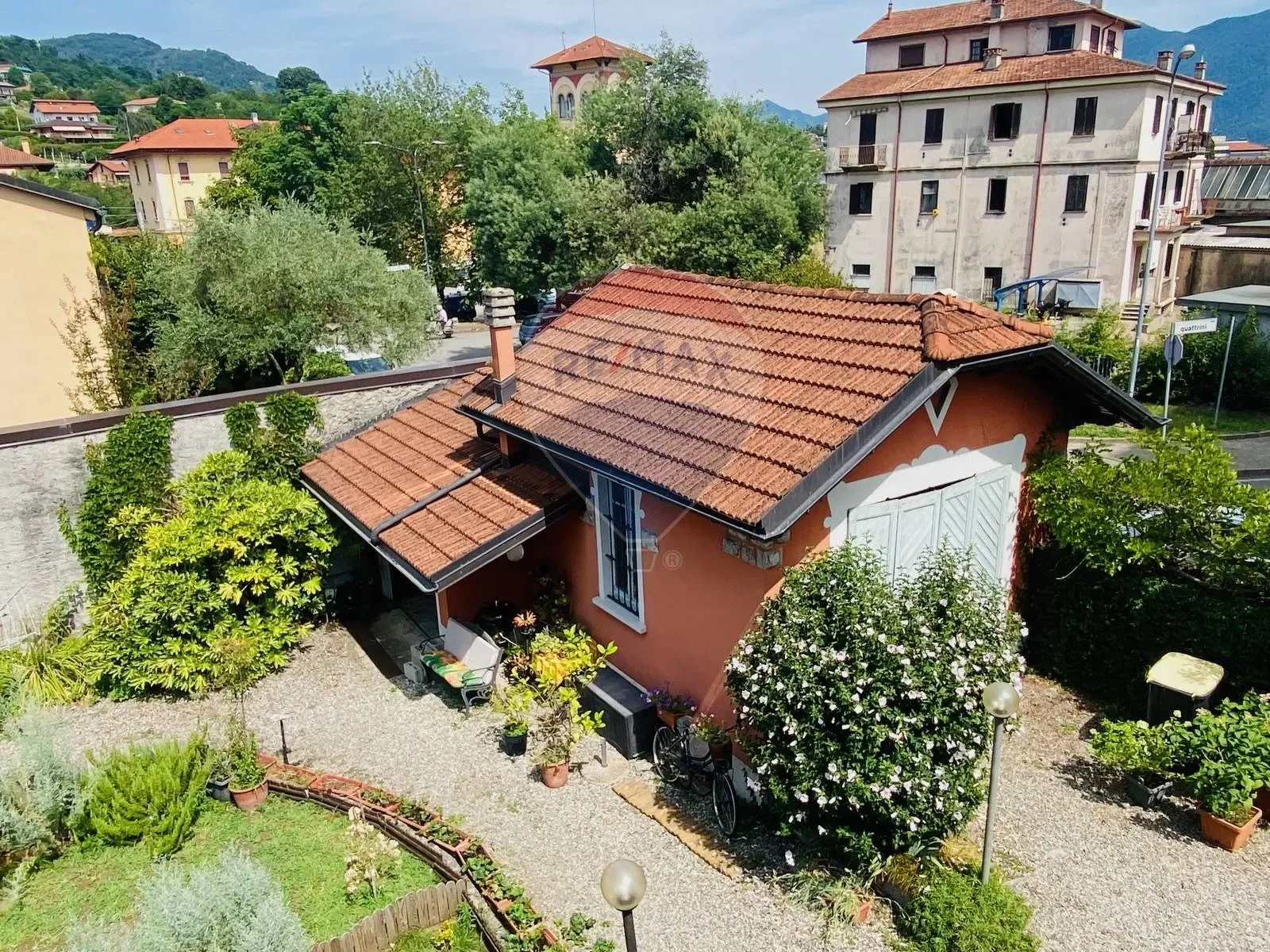 Corso Cairoli, Intra, Piedmont, Italy. - Photo 11