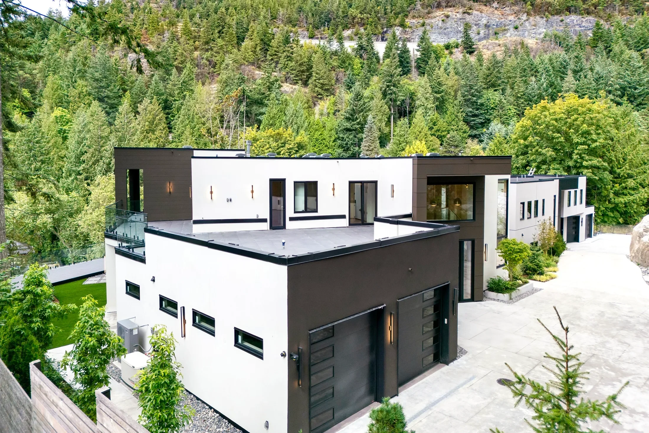 Gallery photo 3