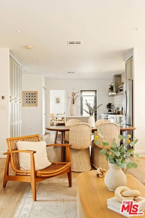 2831 S Corning Street, Los Angeles, California, United States. - Photo 9