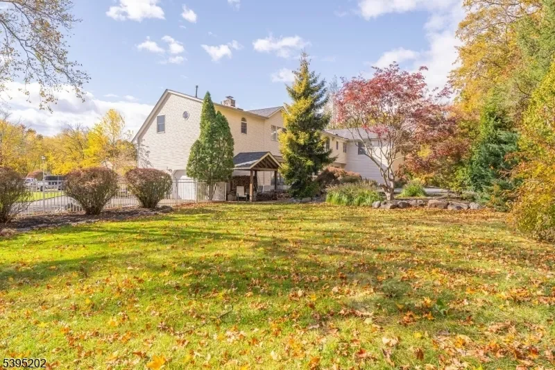 2 Unami Ln, Scotch Plains Twp., NJ 07076, Scotch Plains, New Jersey, United States. - Photo 39