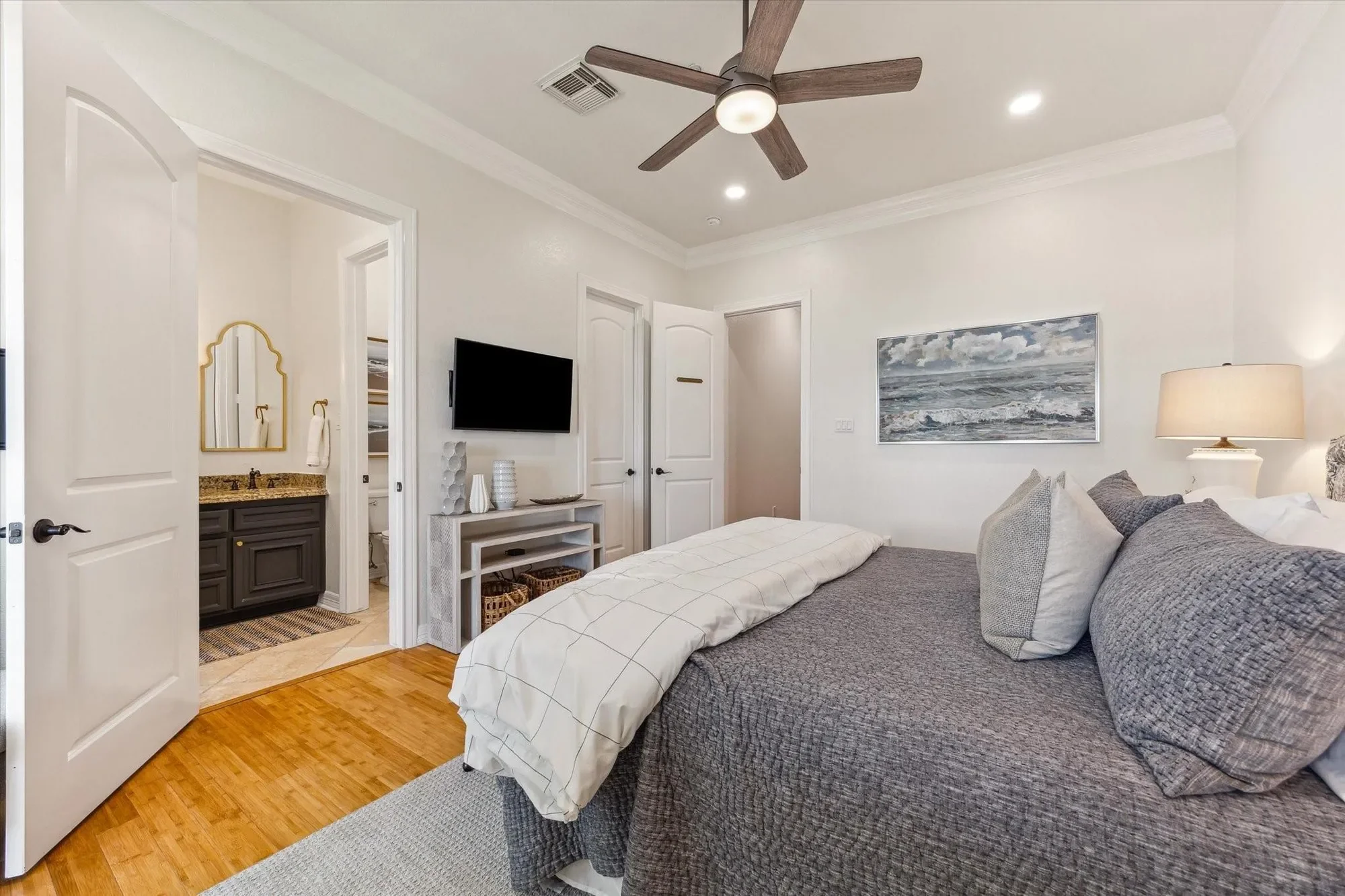 1822 Seaside Drive, Galveston, Texas, United States. - Photo 13