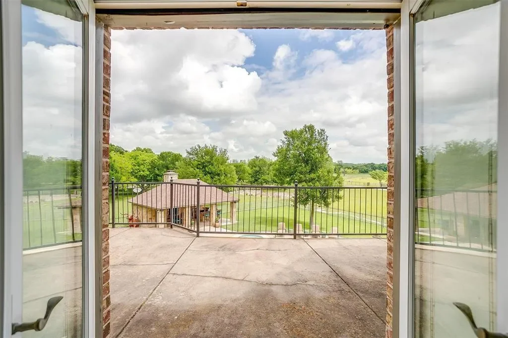 173 Trinity Bluffs Road, Aledo, Texas, United States. - Photo 33