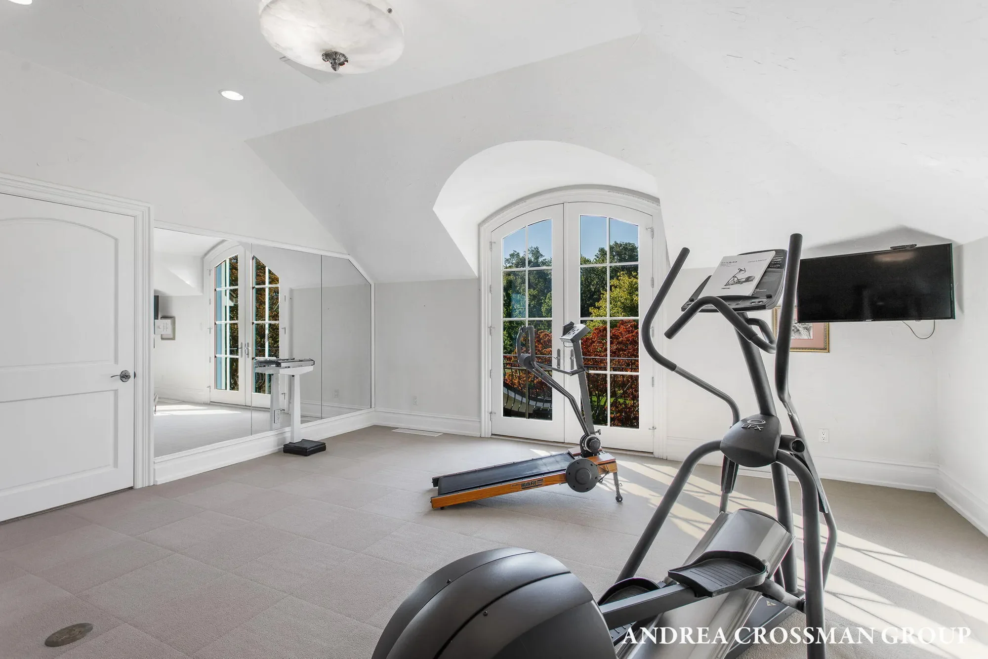 1933 South Shore Drive, Holland, MI 49423, Holland, Michigan, United States. - Photo 84