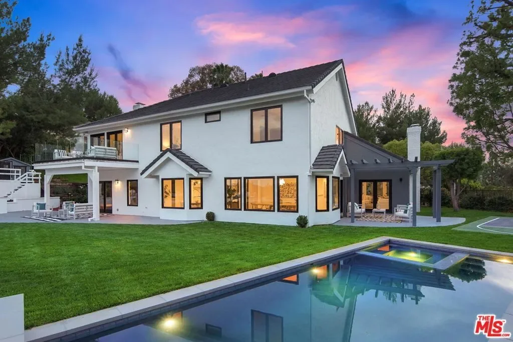 4050 Clarinda Drive, Los Angeles, California, United States. - Photo 23
