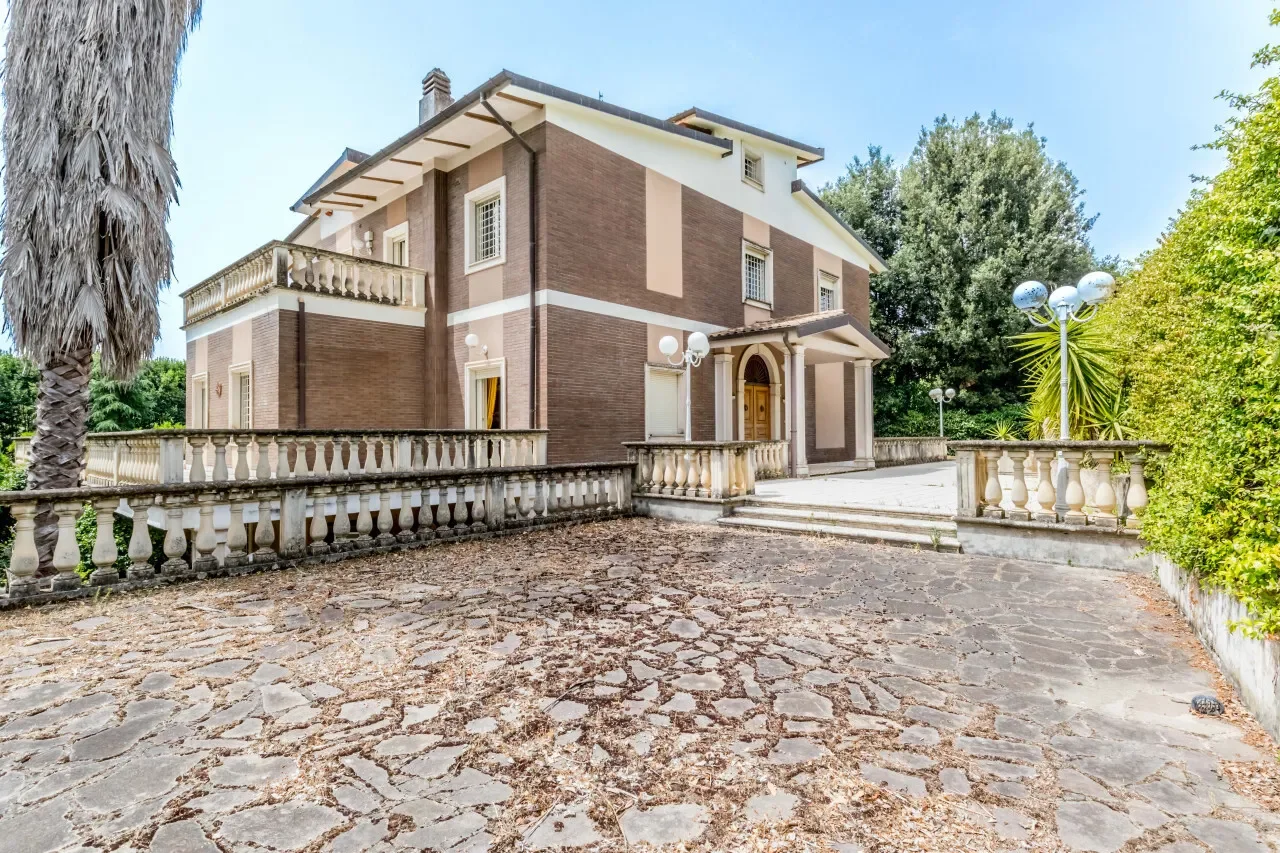 Colle degli Dei, Velletri, Lazio, Italy. - Photo 3
