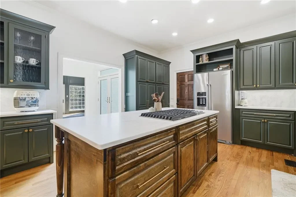 8520 Valemont Drive, Atlanta, Georgia, United States. - Photo 11