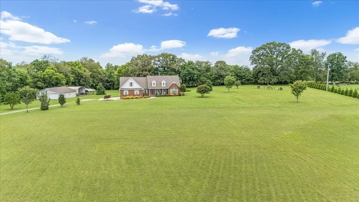 379 Hooper Road, Winchester, TN 37398, Estill Springs, Tennessee, United States. - Photo 17
