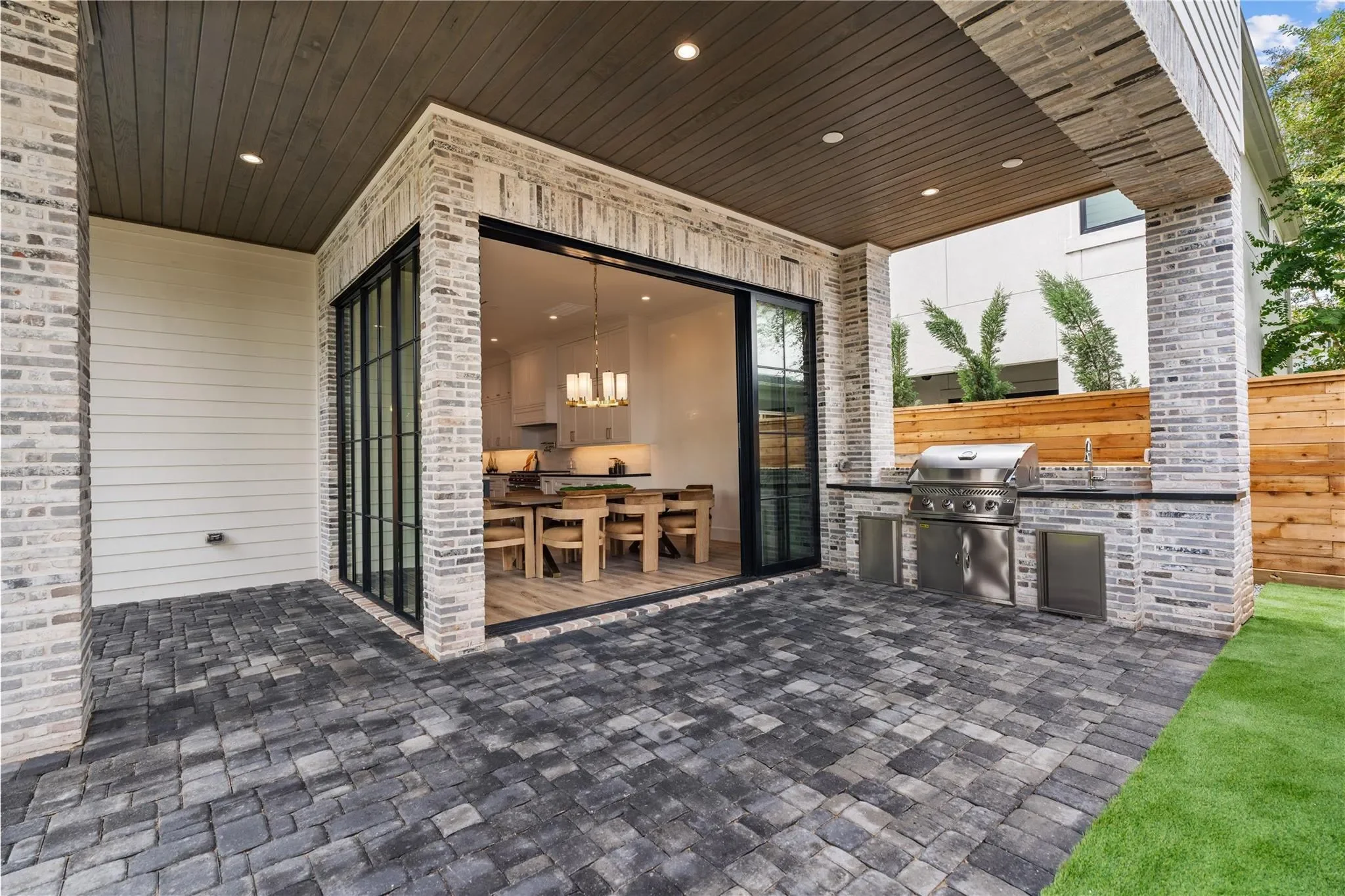1204 Willard Street, Houston, Texas, United States. - Photo 35