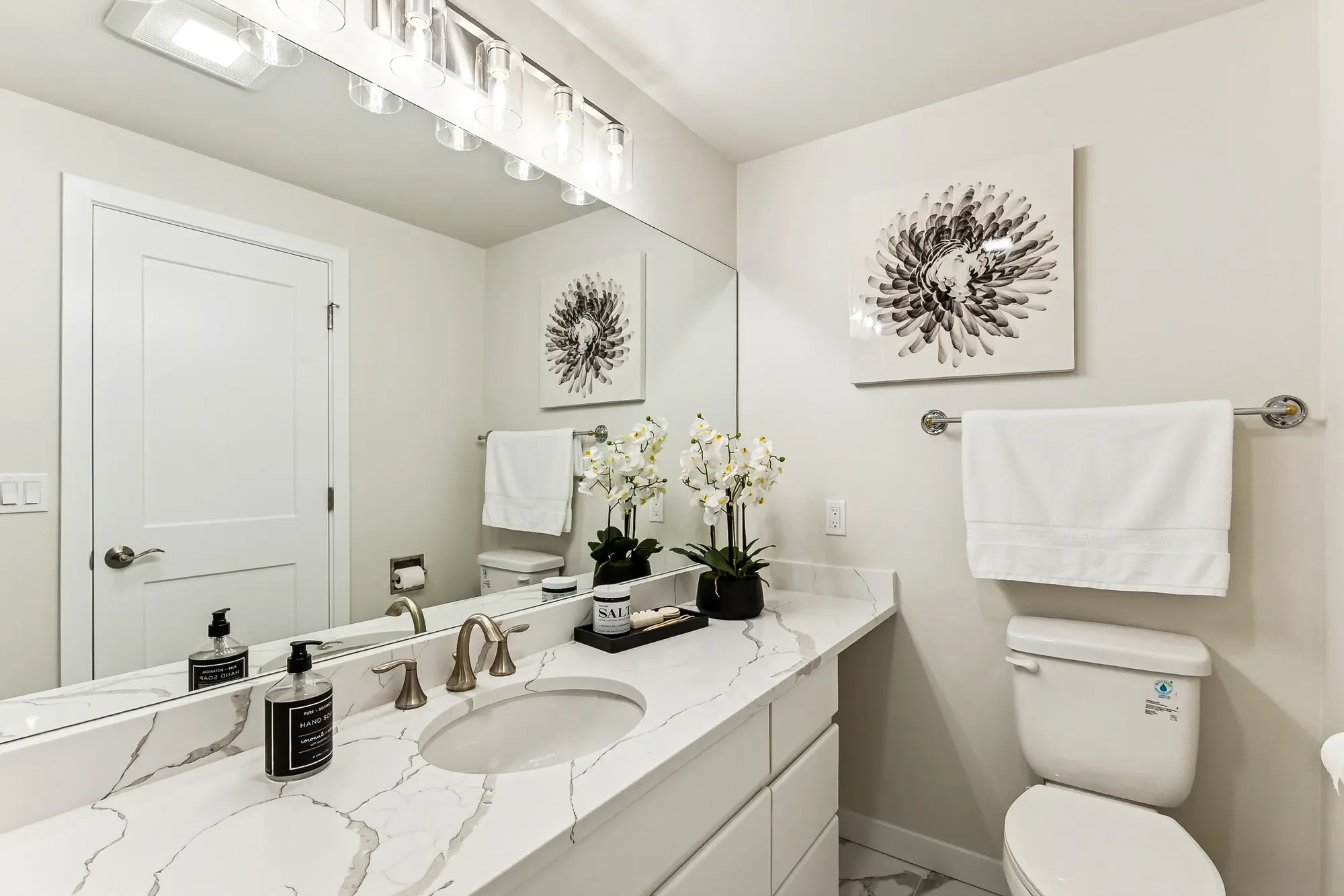 1613 California Ave SW Unit #101 , Seattle, WA 98116, Seattle, Washington, United States. - Photo 17