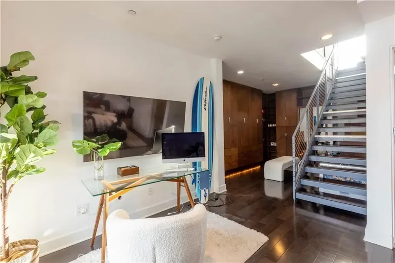 1250 N Harper Avenue 306, Los Angeles, California, United States. - Photo 17