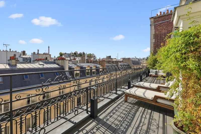 Penthouse Terrace   Victor Hugo