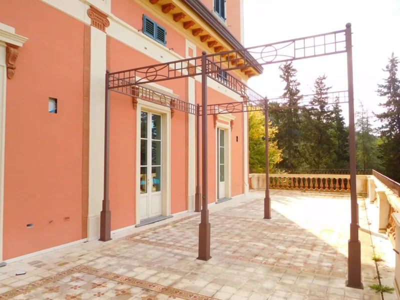 Villa for sale in San Giuliano Terme (PI)