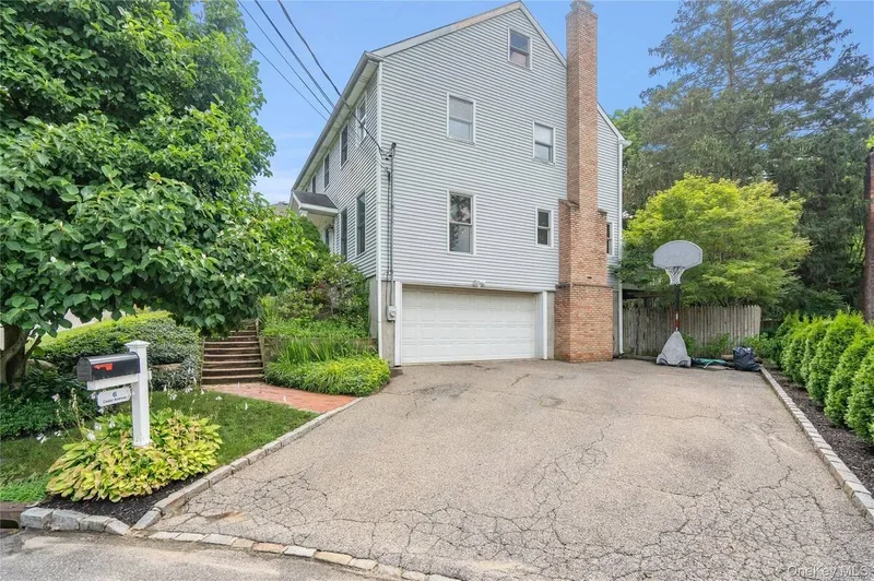 6 Cedar Avenue, Locust Valley, New York, United States. - Photo 21