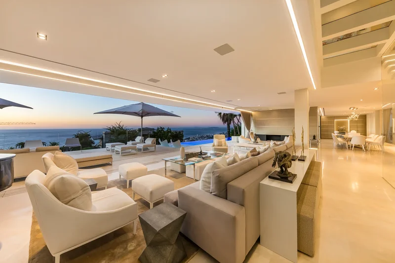 A Bespoke Masterpiece of Sophistication on the Atlantic Seaboard.