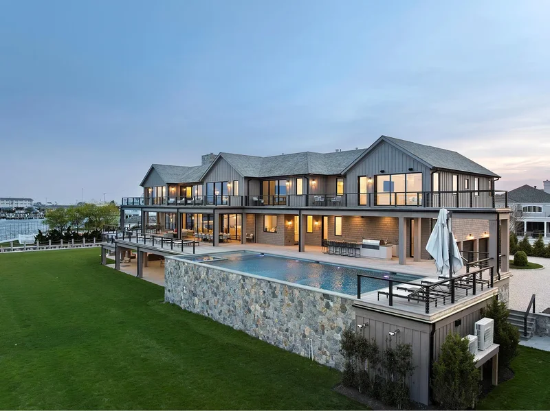 34 Westbridge Rd, Westhampton Beach, New York, United States. - Photo 71