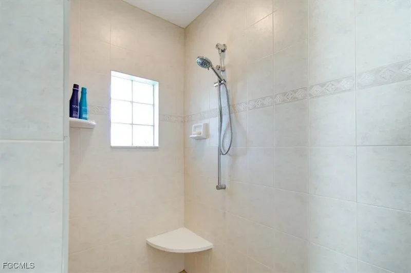 309 SE 28th Terrace, Cape Coral, FL 33904, Cape Coral, Florida, United States. - Photo 22