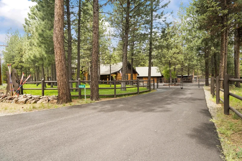 16864 Covina Road, Sunriver, Oregon, United States. - Photo 40
