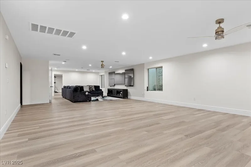 225 Saint Elmo Circle, Las Vegas, Nevada, United States. - Photo 29