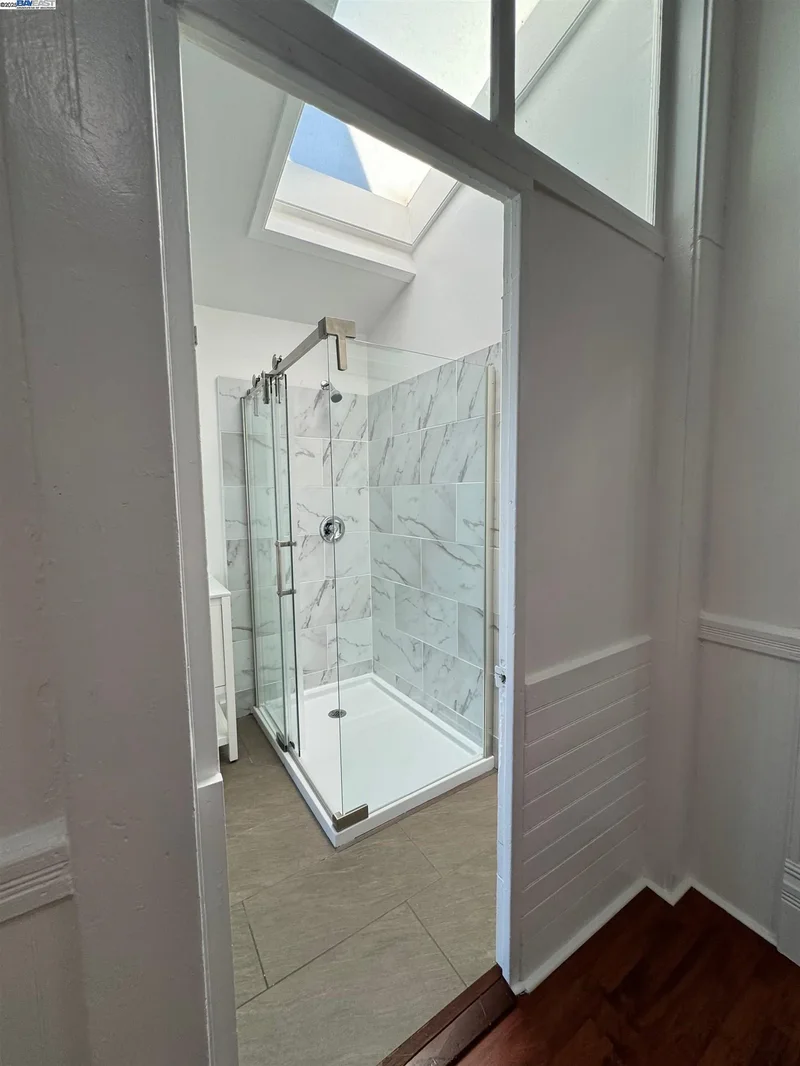 4499 17th, San Francisco, California, United States. - Photo 16