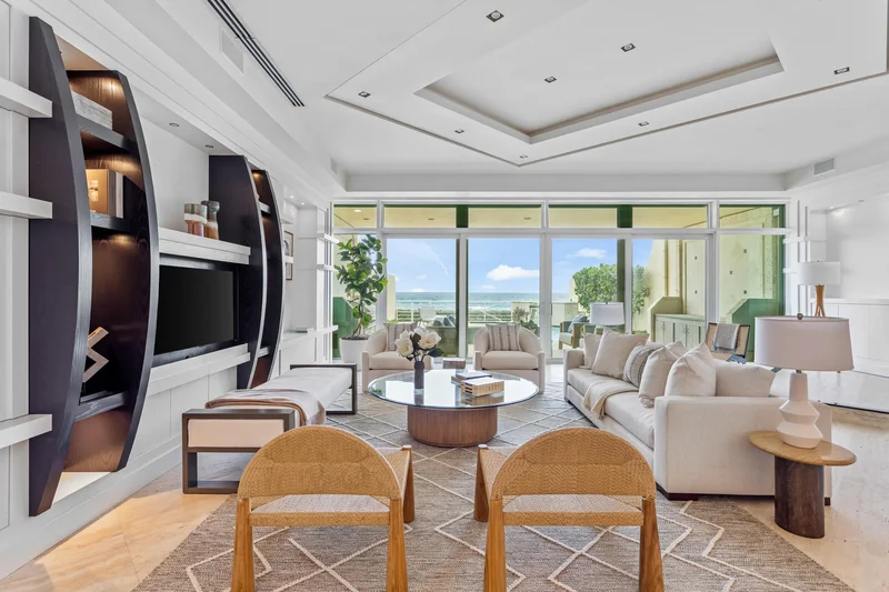 2 Sloans Curve Drive, Palm Beach, Florida, United States. - Photo 17