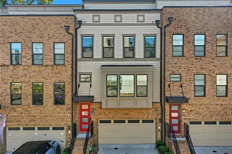 Townhouse for sale in Atlanta