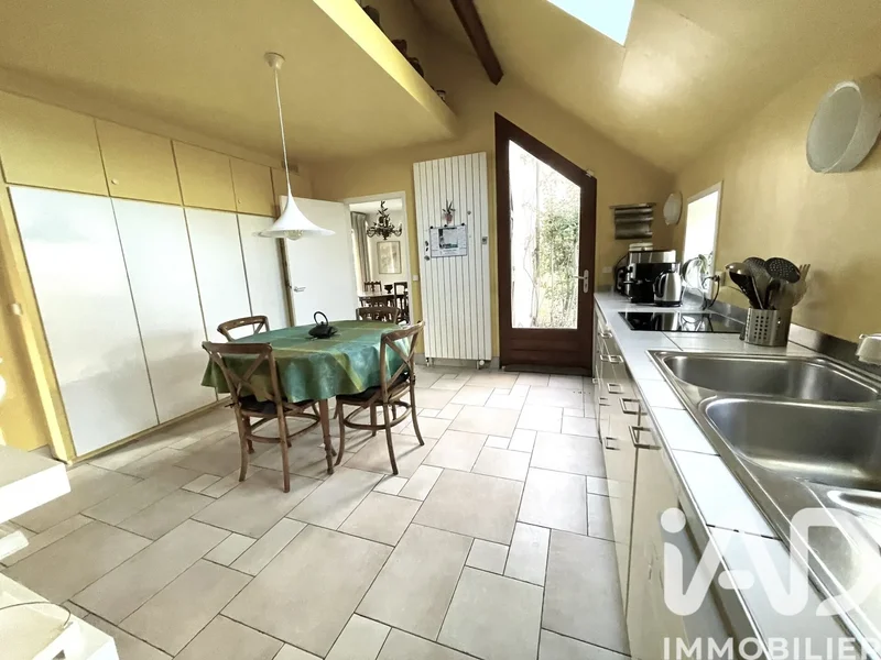 Soisy-sur-Seine, Île-de-France, France. - Photo 5