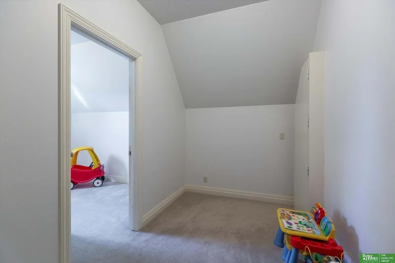 13824 Cuming Street, Omaha, NE 68154, Omaha, Nebraska, United States. - Photo 75