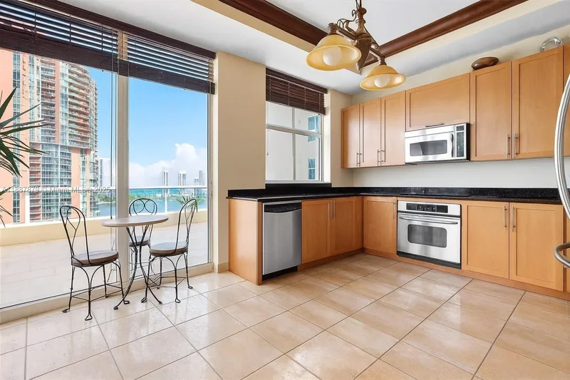 3340 NE 190th St 1808, Aventura, Florida, United States. - Photo 7